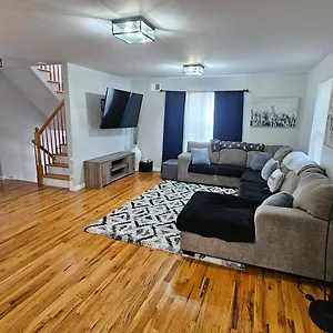 Nyc & Downtown Commuter Dream Homestay